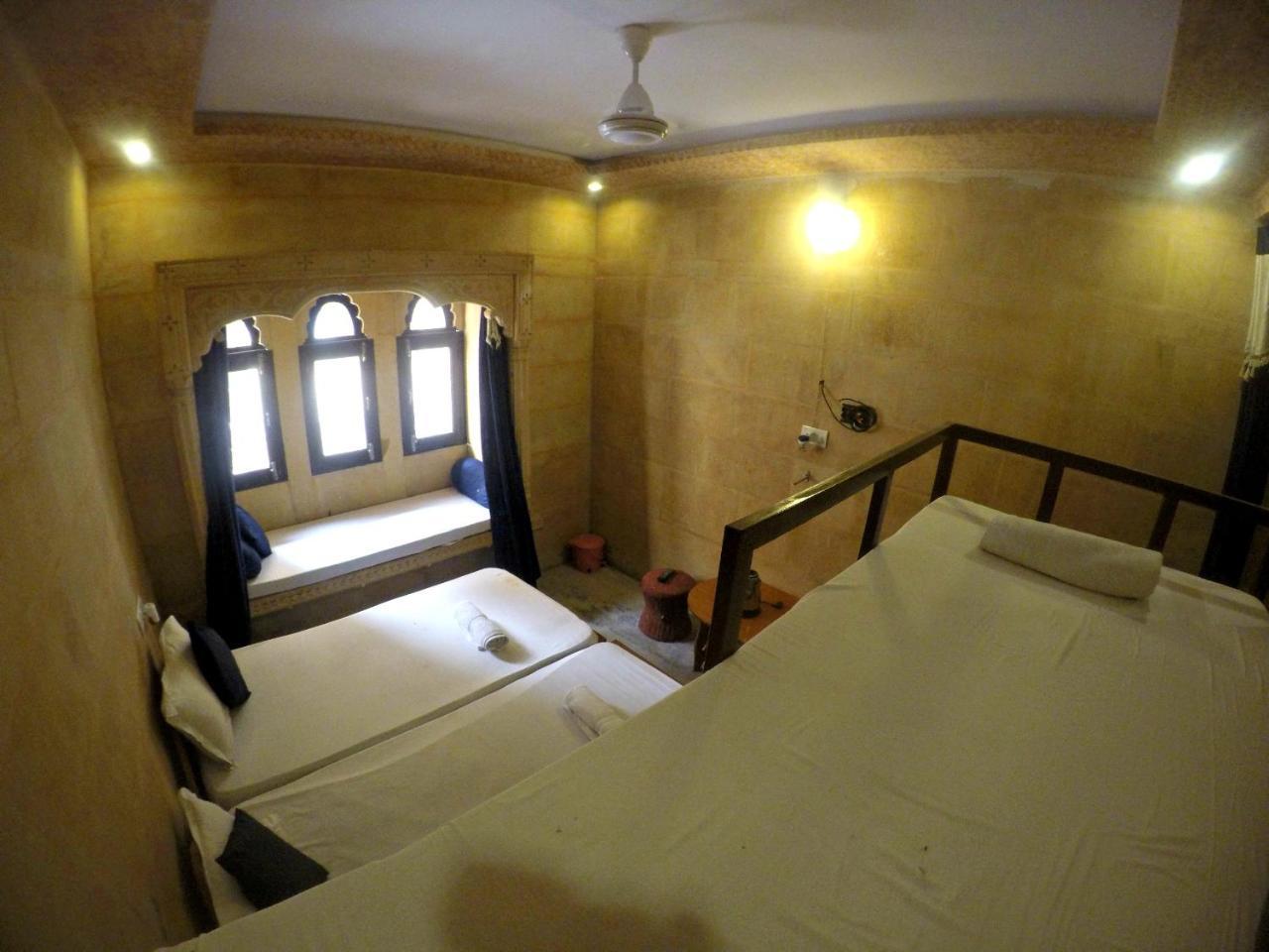 Hotel Kavi Palace Jaisalmer Bagian luar foto